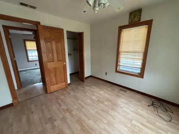 $206,700 | 25174 West Claridan Avenue, Antioch, IL 60002