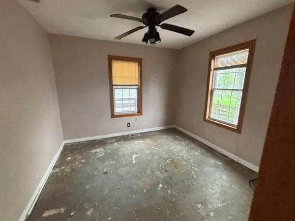 $206,700 | 25174 West Claridan Avenue, Antioch, IL 60002