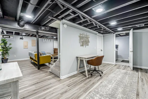 $449,000 | 2133 North Circle Drive, Ann Arbor, MI 48103