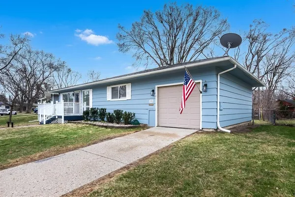 $449,000 | 2133 North Circle Drive, Ann Arbor, MI 48103