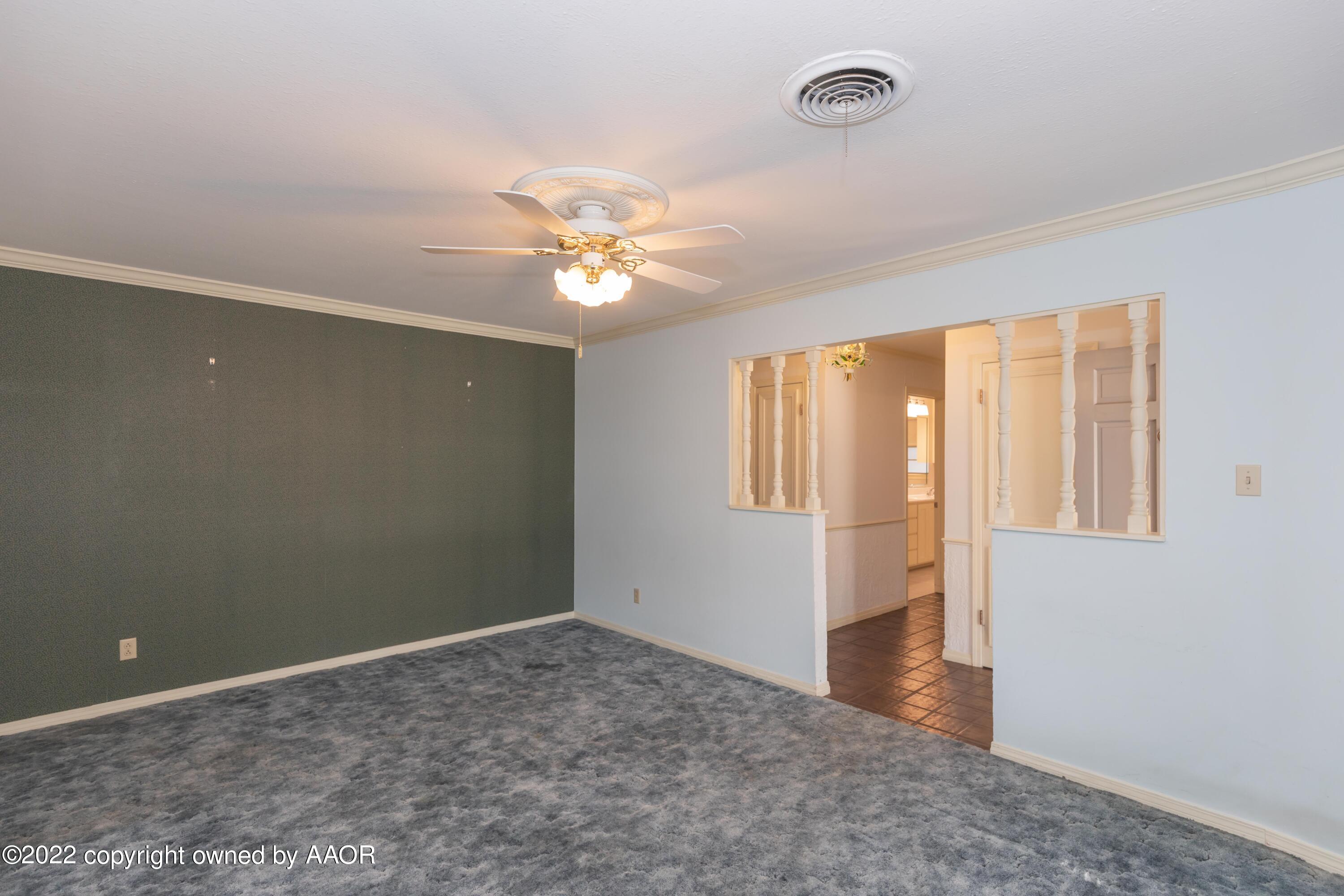 6112 Elmhurst Road Amarillo, TX 79106 - Photo 9 of 61 FORMAL LIVING ROOM VIEW 3