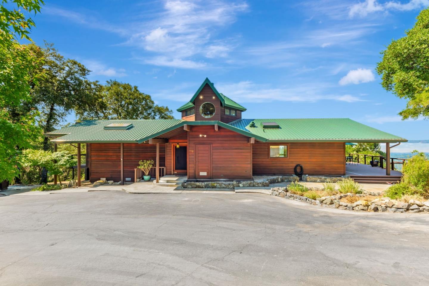 950 Oak Ridge Road Los Gatos, CA 95033 - Photo 3 of 107