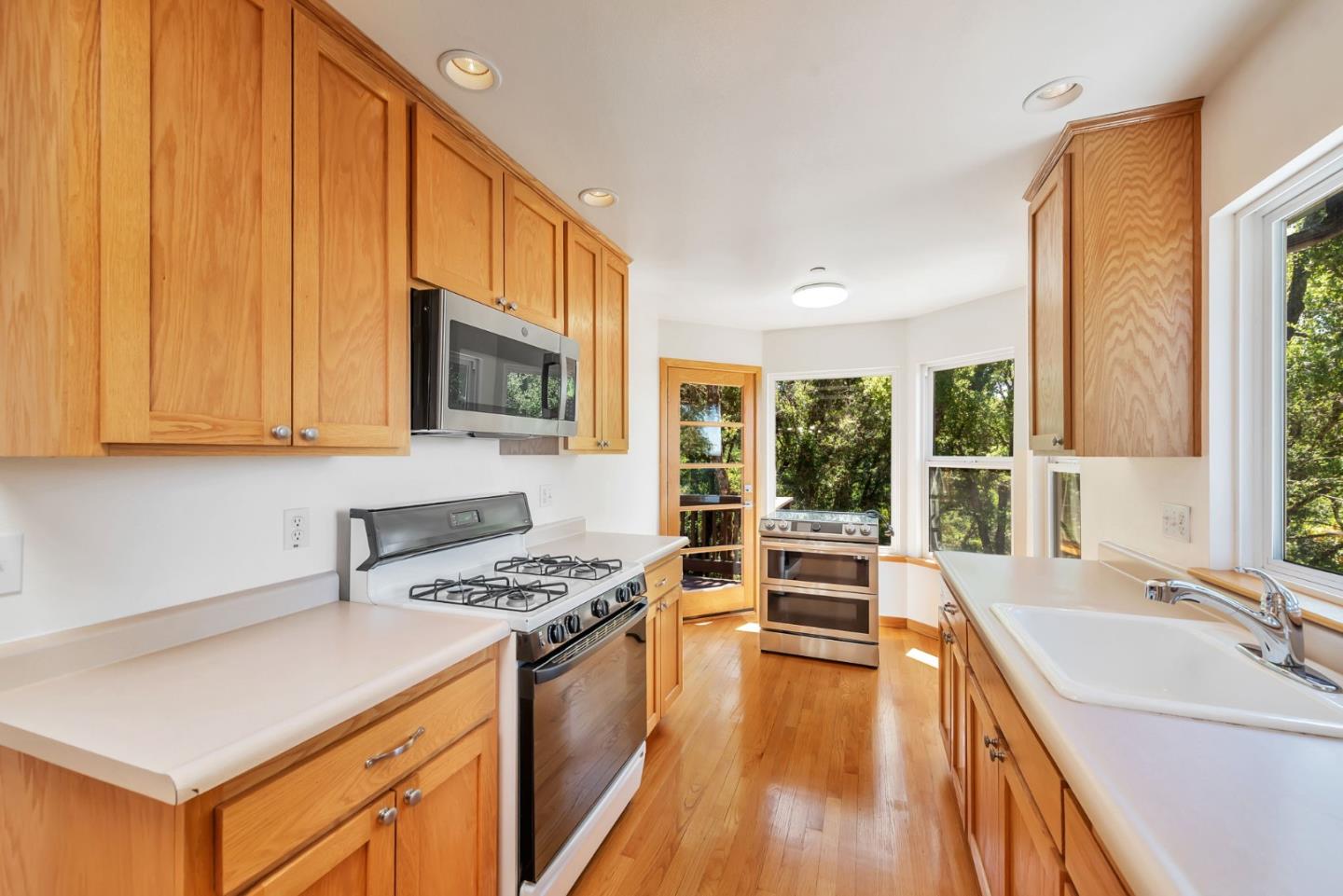 950 Oak Ridge Road Los Gatos, CA 95033 - Photo 68 of 107