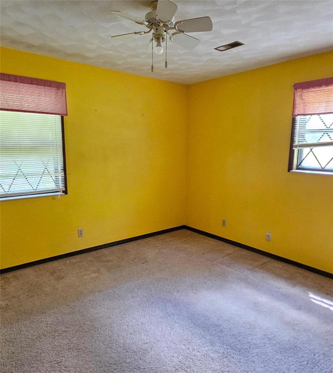 8324 Old Mill Road Troy, IL 62294 - Photo 12 of 18