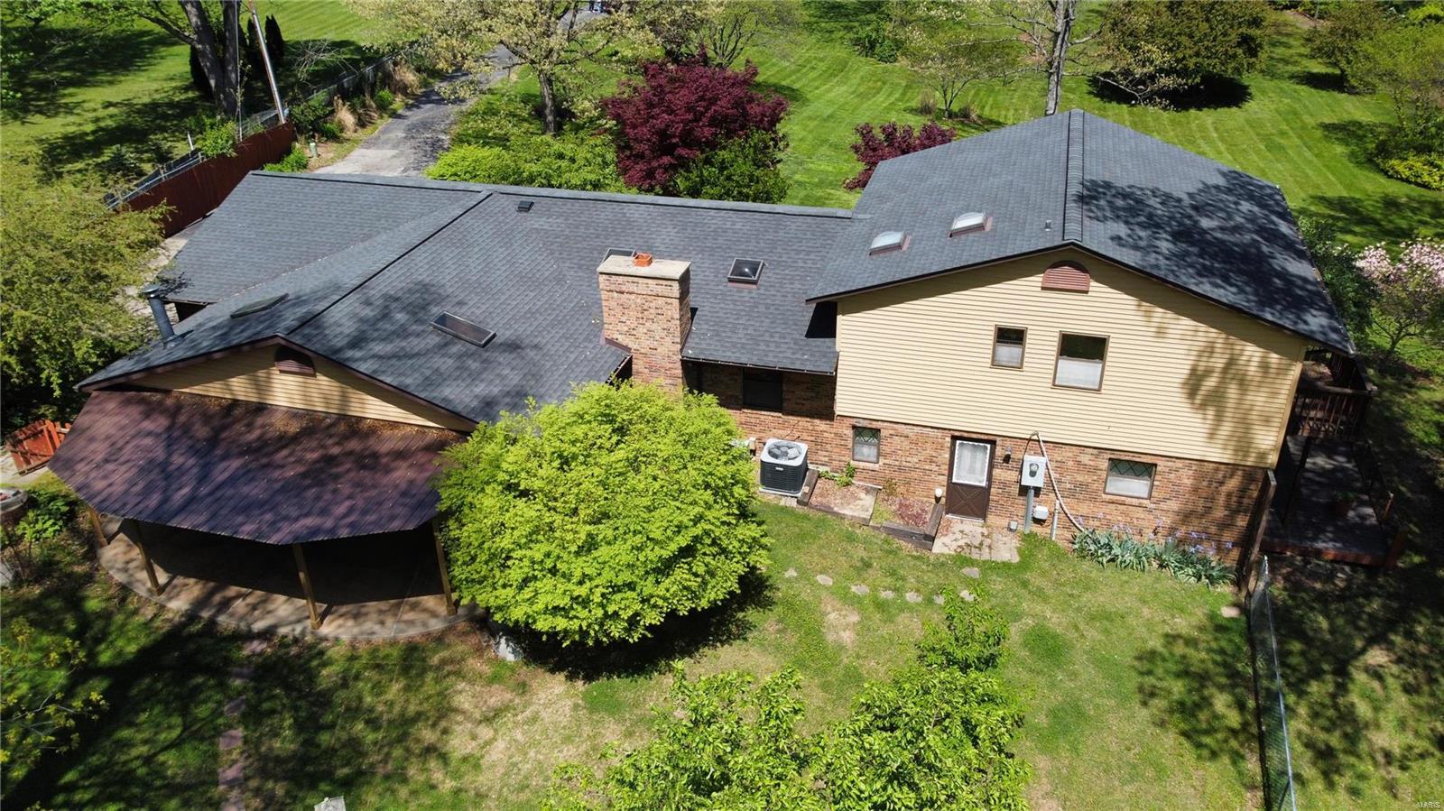 8324 Old Mill Road Troy, IL 62294 - Photo 16 of 18