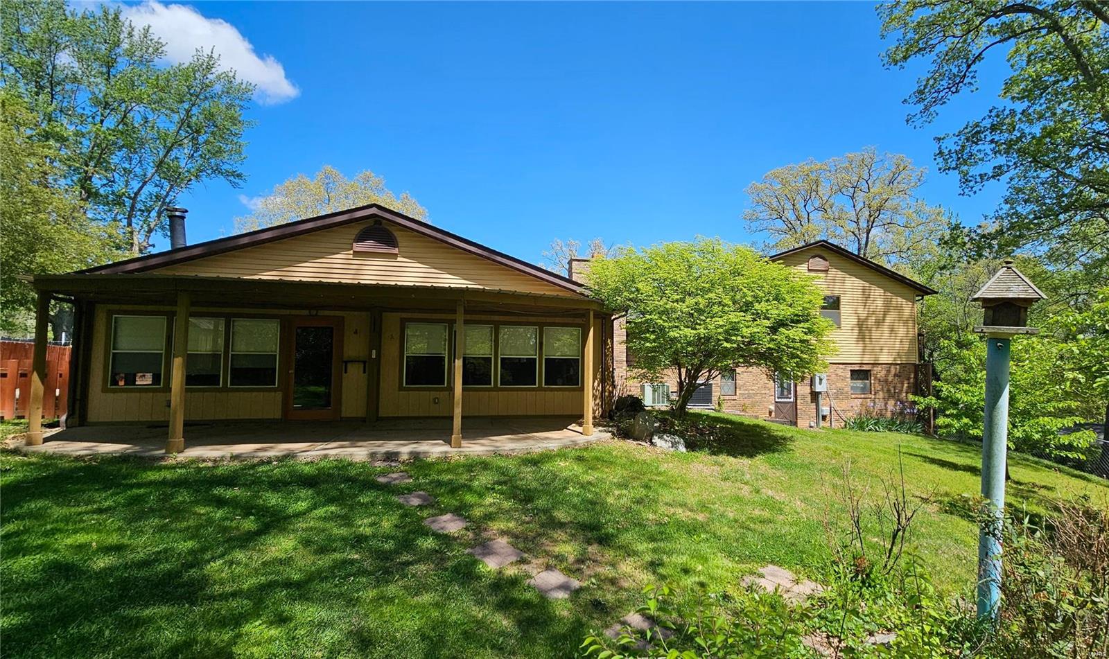 8324 Old Mill Road Troy, IL 62294 - Photo 2 of 18