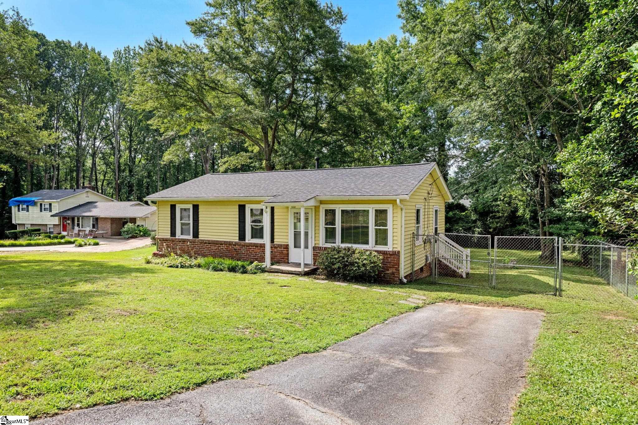 303 Boyd Avenue Simpsonville, SC 29681 - Photo 4 of 28