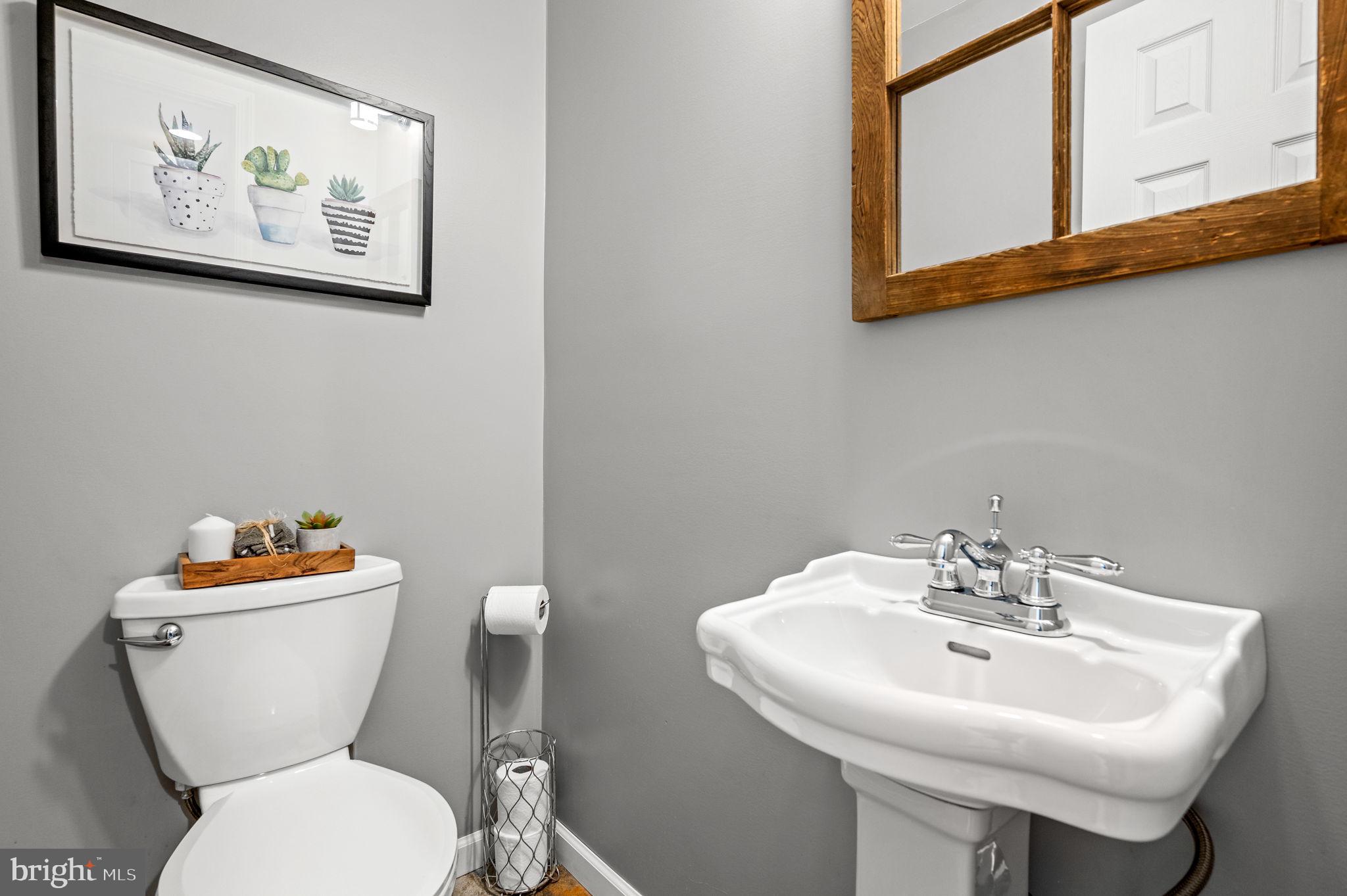 21 Birch Road Malvern, PA 19355 - Photo 19 of 42 Powder Room #2