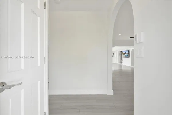 a picture of a bathroom