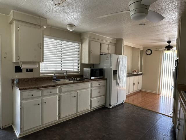 2400 West Midvalley Avenue, Unit R8 Visalia, CA 93277 - Photo 7 of 14