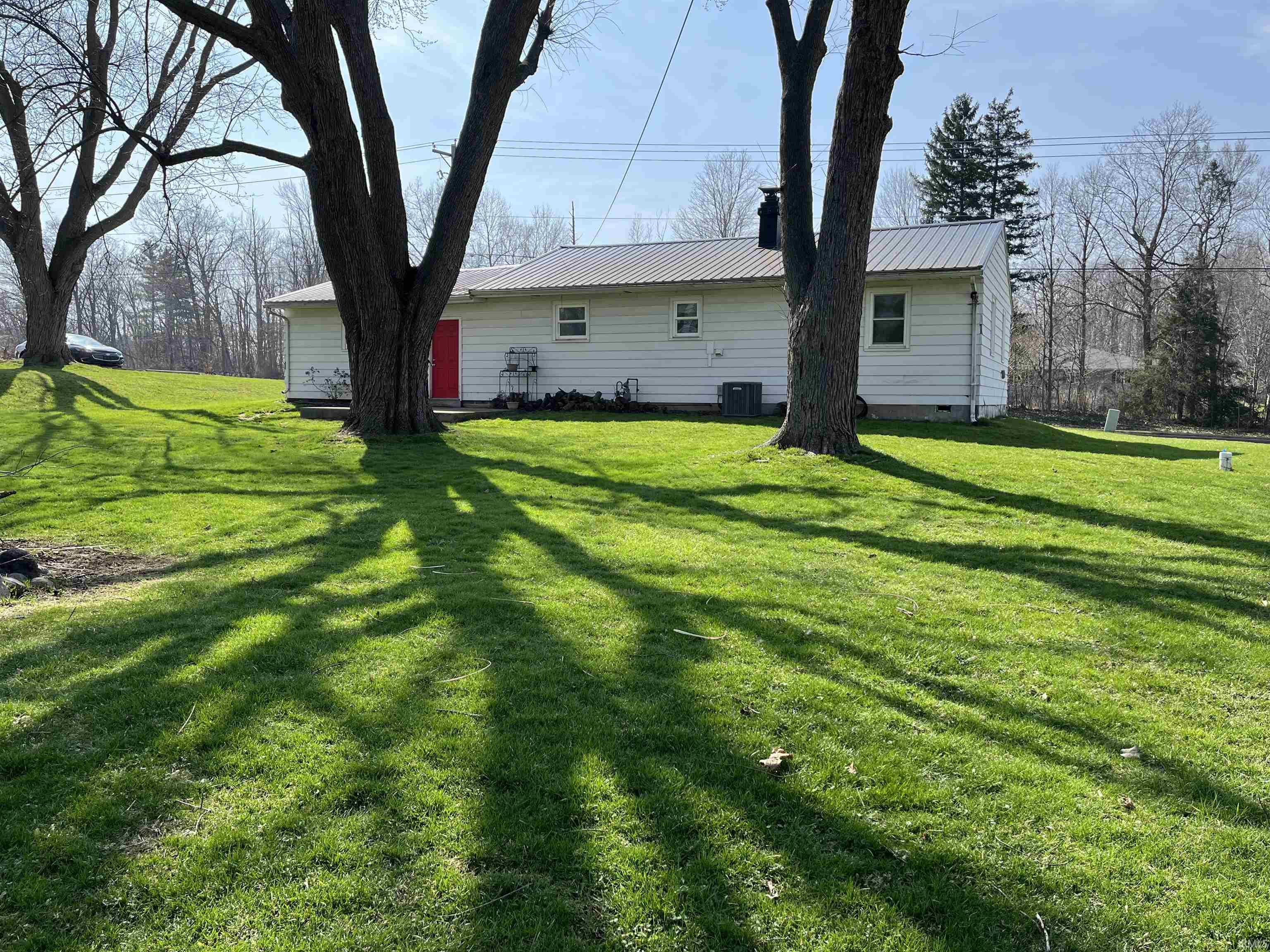 58900 State Rte 19 Elkhart, IN 46517 - Photo 2 of 19