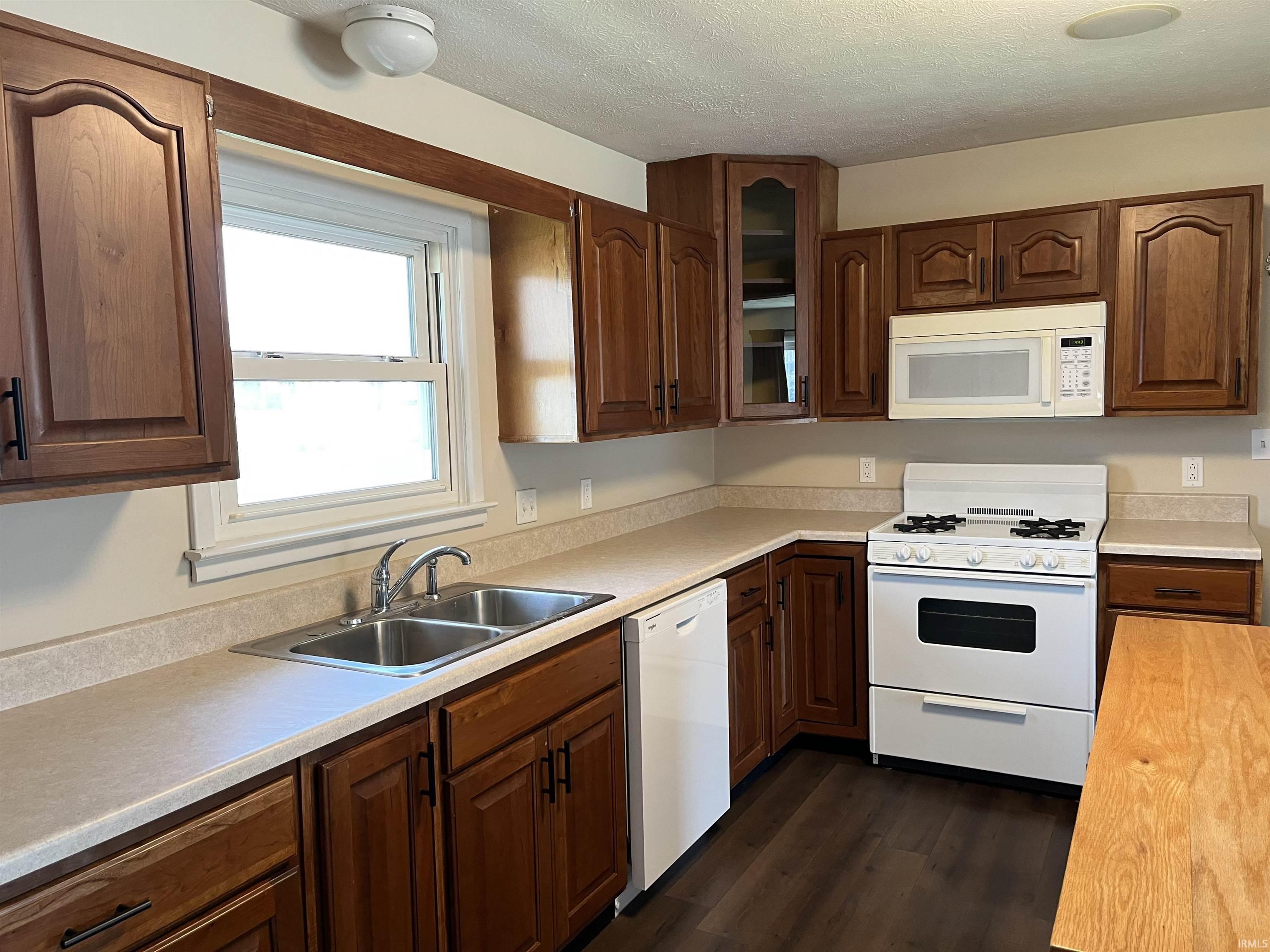 58900 State Rte 19 Elkhart, IN 46517 - Photo 7 of 19