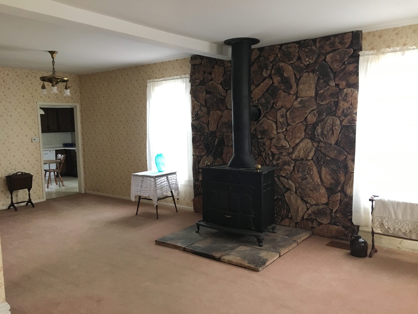 614 Locust Street Sycamore, IL 60178 - Photo 7 of 30