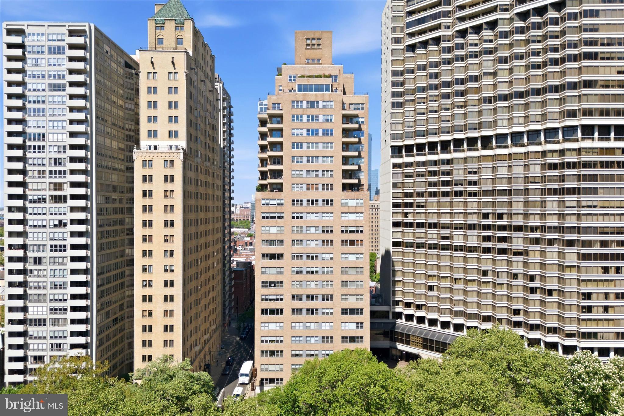 220 West Rittenhouse Square, Unit 22C Philadelphia, PA 19103 - Photo 1 of 29