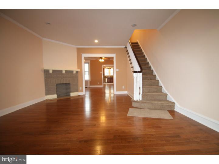 723 Kenmore Road Philadelphia, PA 19151 - Photo 11 of 25 Living Room