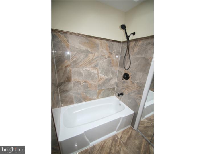 723 Kenmore Road Philadelphia, PA 19151 - Photo 15 of 25 Bathroom