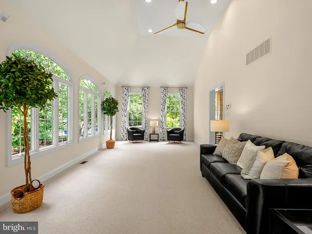 $1,125,000 | 452 Springview Lane, Phoenixville, PA 19460