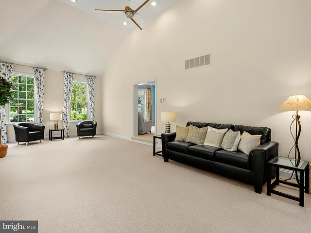 $1,125,000 | 452 Springview Lane, Phoenixville, PA 19460