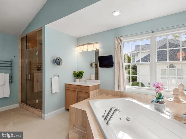 $1,125,000 | 452 Springview Lane, Phoenixville, PA 19460