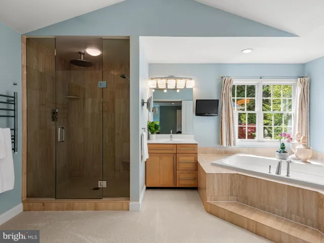 $1,125,000 | 452 Springview Lane, Phoenixville, PA 19460