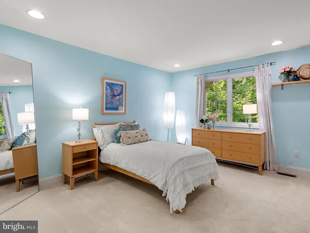 $1,125,000 | 452 Springview Lane, Phoenixville, PA 19460