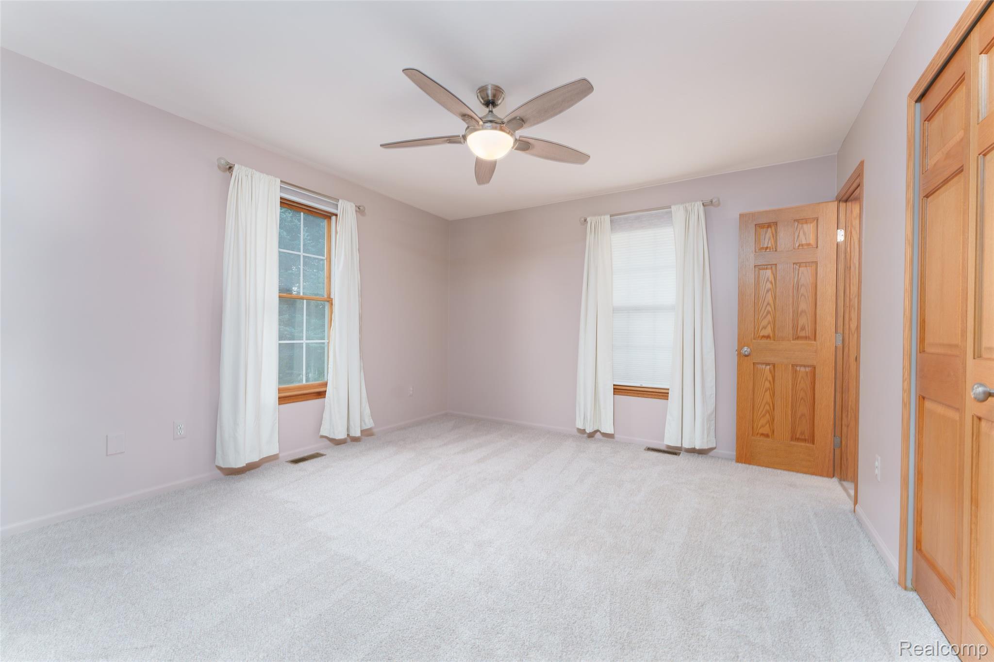 1188 South Maxfield Road Brighton, MI 48114 - Photo 15 of 24 Primary bedroom