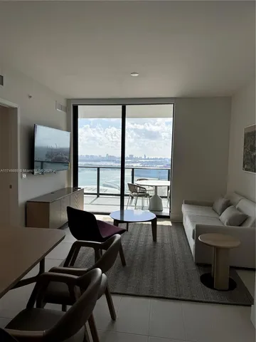 $8,000 | 601 Northeast 1st Avenue, Unit 2615, Miami, FL 33132