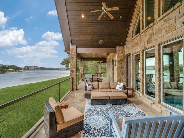 $2,190,000 | 7033 West Hells Gate Drive, Strawn, TX 76475