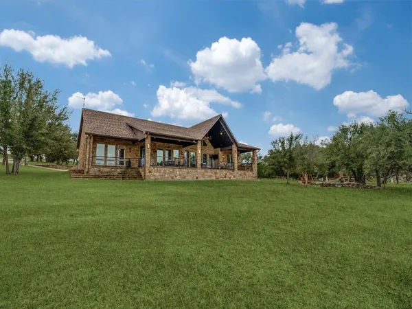 $2,090,000 | 7033 West Hells Gate Drive, Strawn, TX 76475