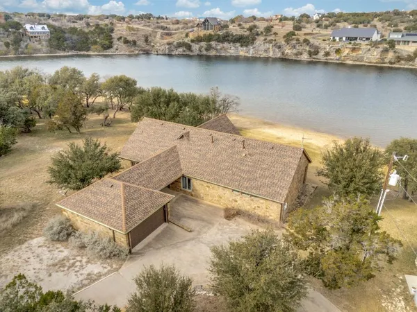 $2,090,000 | 7033 West Hells Gate Drive, Strawn, TX 76475