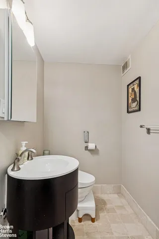 $999,000 | 60 Sutton Place South, Unit 11BS | Sutton Place