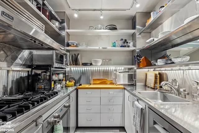 $999,000 | 60 Sutton Place South, Unit 11BS | Sutton Place