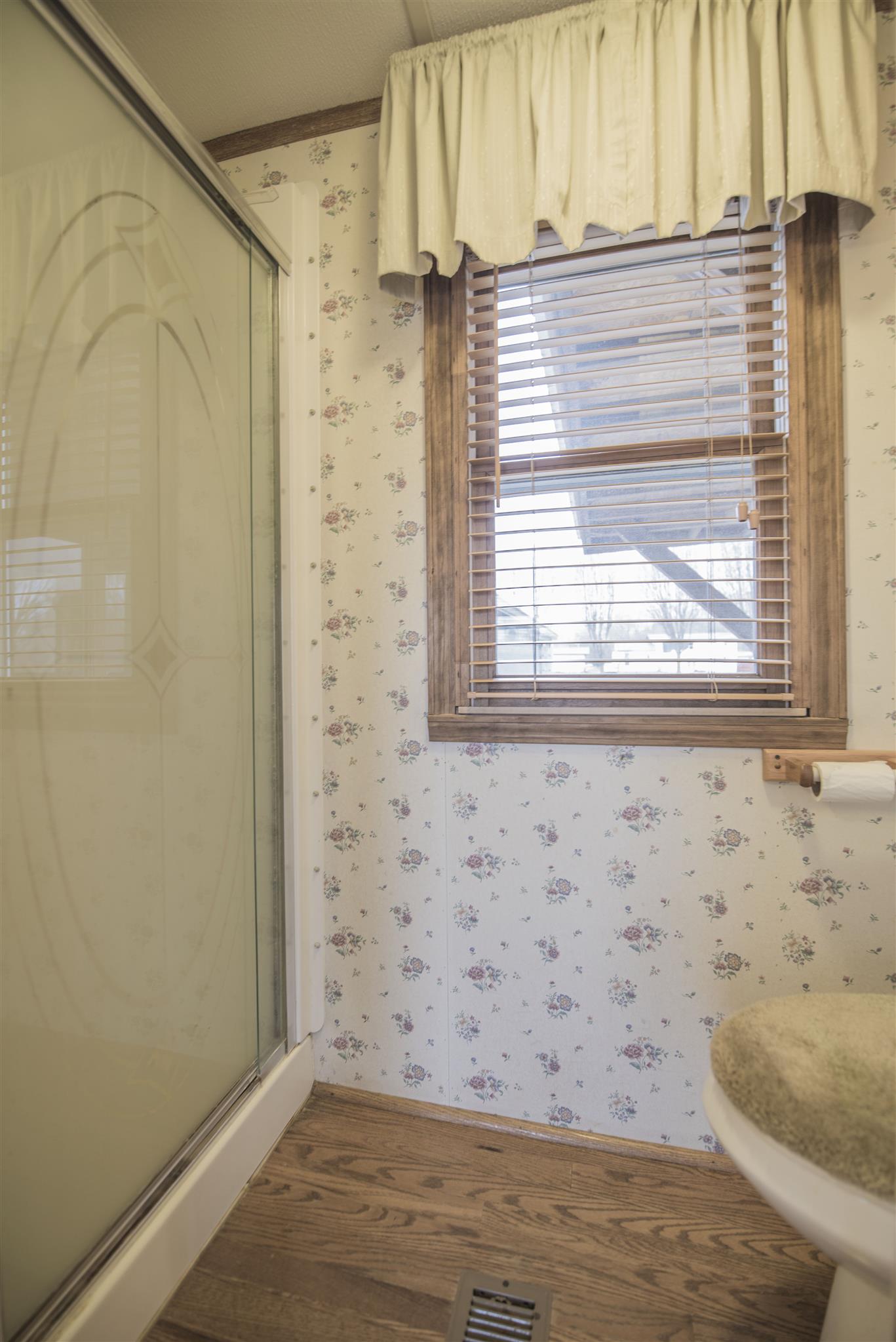 123 Norris Perry Road Manchester, TN 37355 - Photo 13 of 23 a view of a bathroom with a window