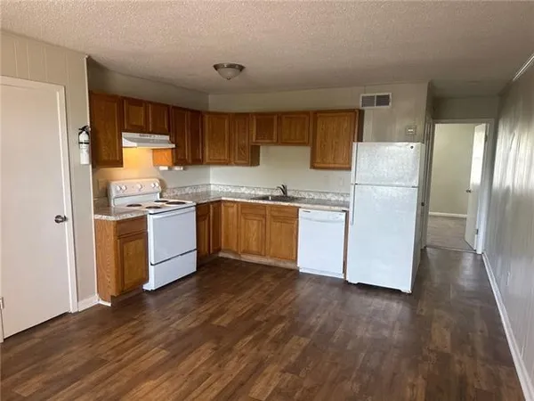 $895 | 216 West Avenue, Unit H, Harahan, LA 70123