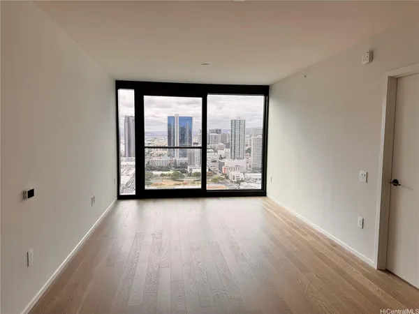 $4,200 | 333 Ward Avenue, Unit 2707, Honolulu, HI 96814