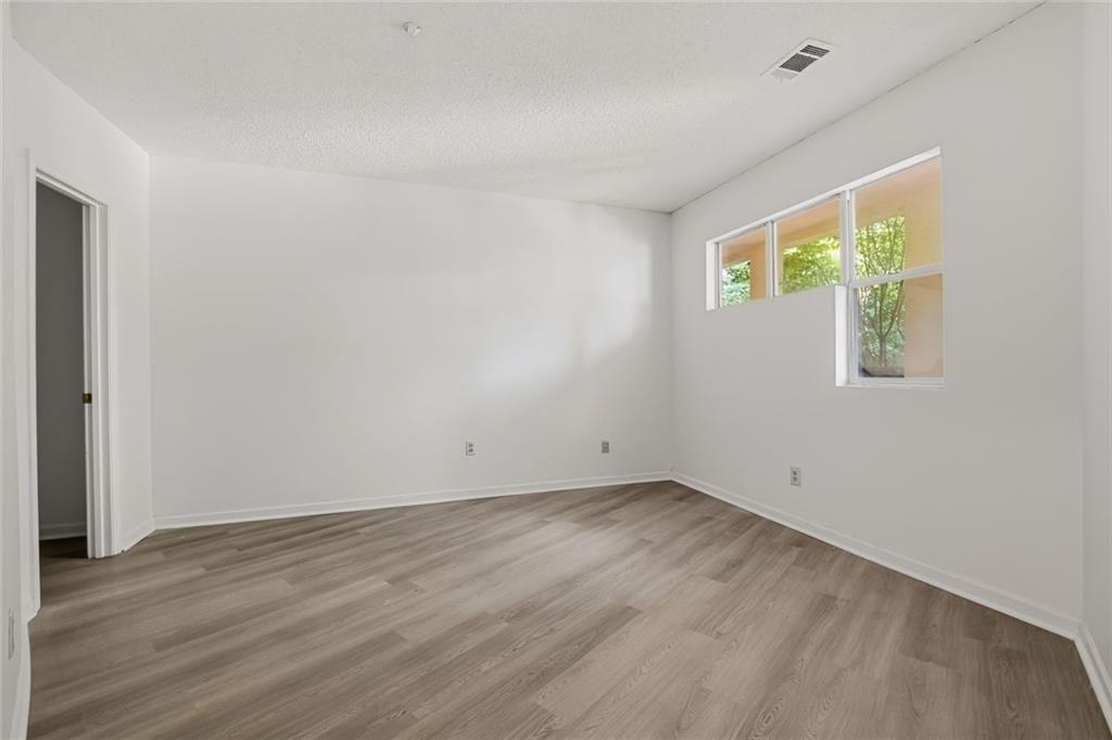 483 Sherman Way Decatur, GA 30033 - Photo 11 of 34 Gallery Image 11