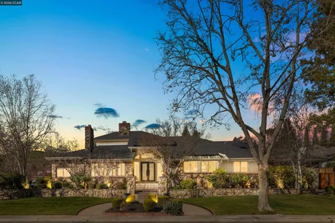$2,998,000 | 551 Blackhawk Club Drive, Danville, CA 94506