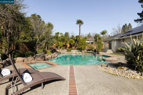 $2,998,000 | 551 Blackhawk Club Drive, Danville, CA 94506