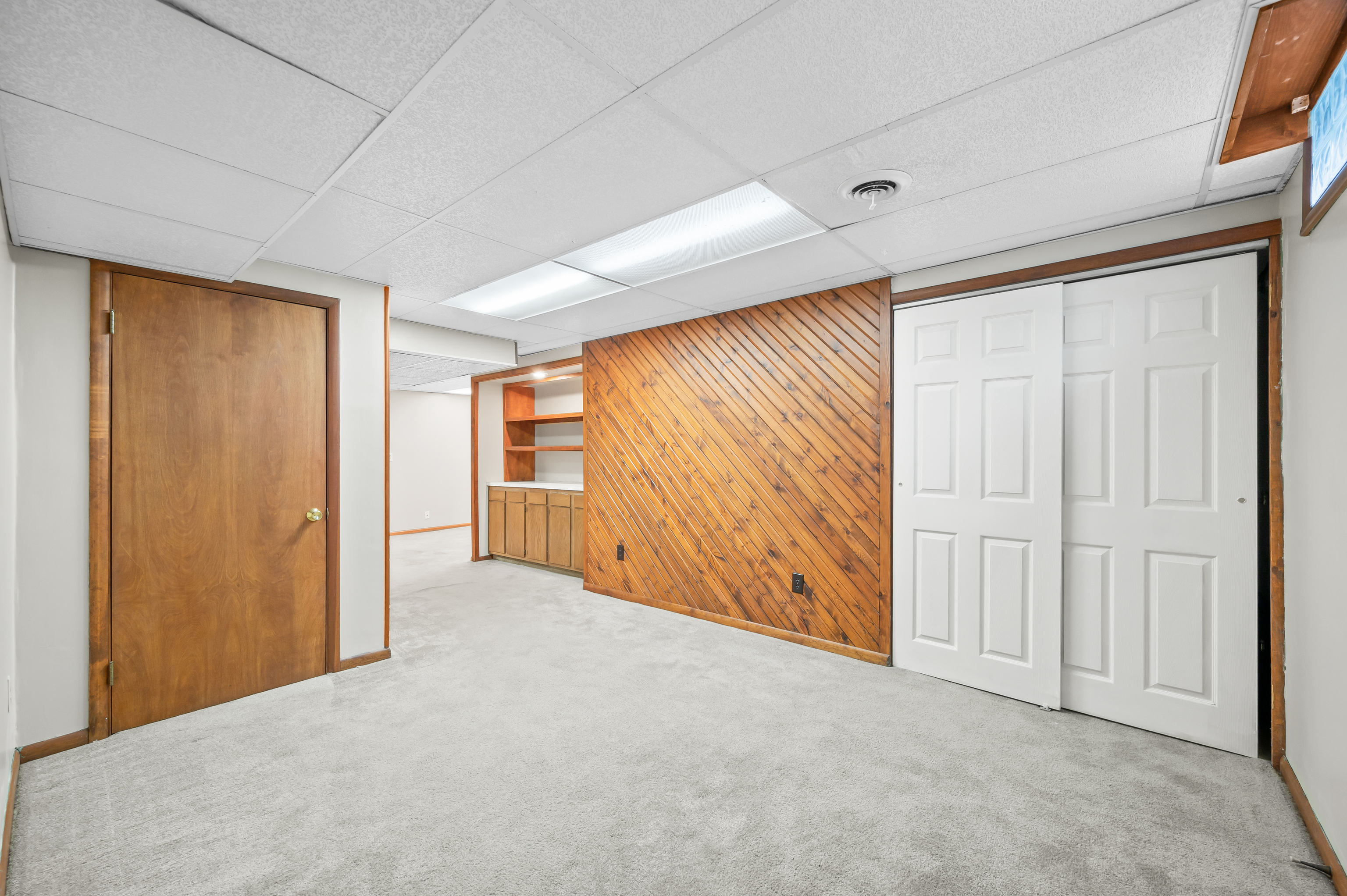 1053 Goldfinch Road Columbus, IN 47203 - Photo 54 of 63 Gallery Image 54