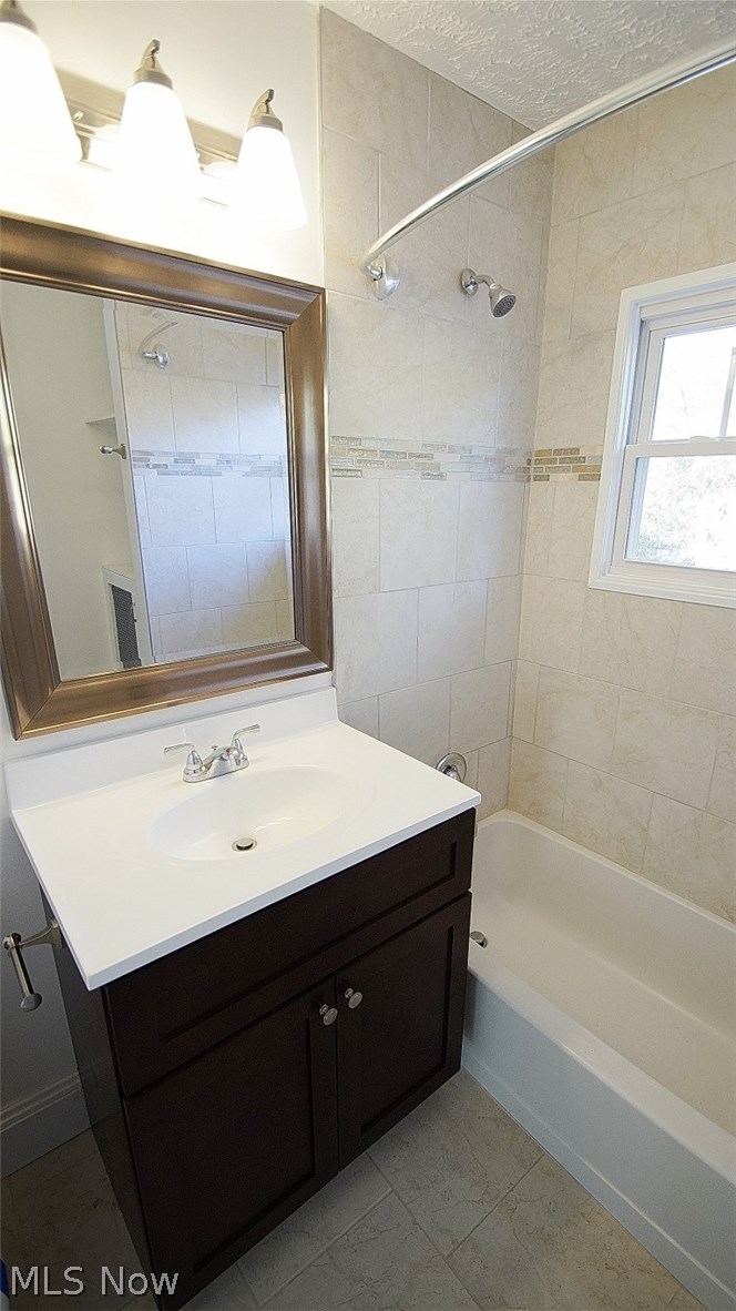 3024 Edgehill Road Cleveland, OH 44118 - Photo 19 of 25 Gallery Image 19