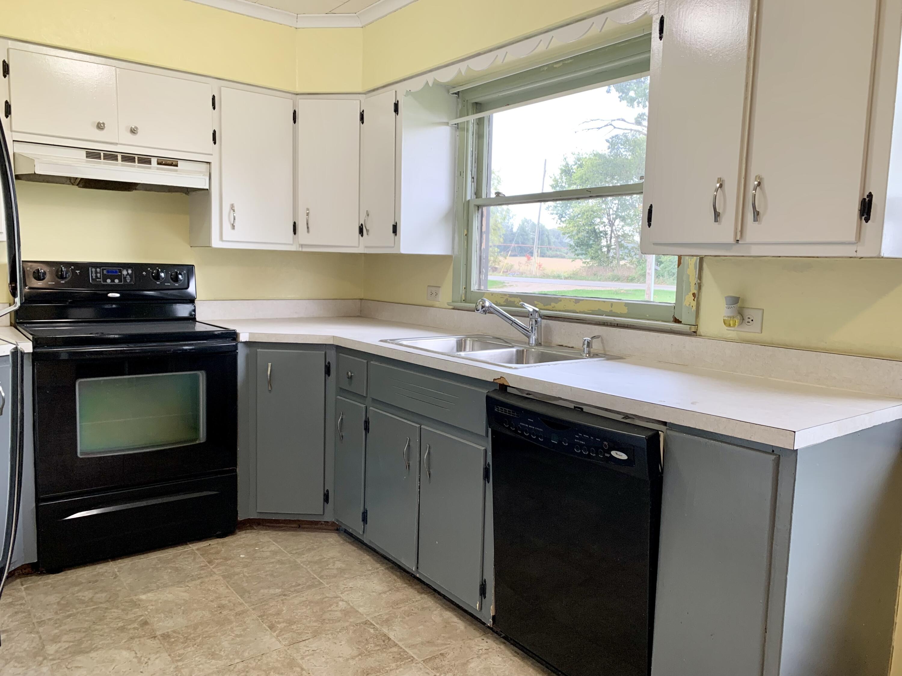 69588 Baldwin Prairie Road Union, MI 49130 - Photo 4 of 23 Kitchen