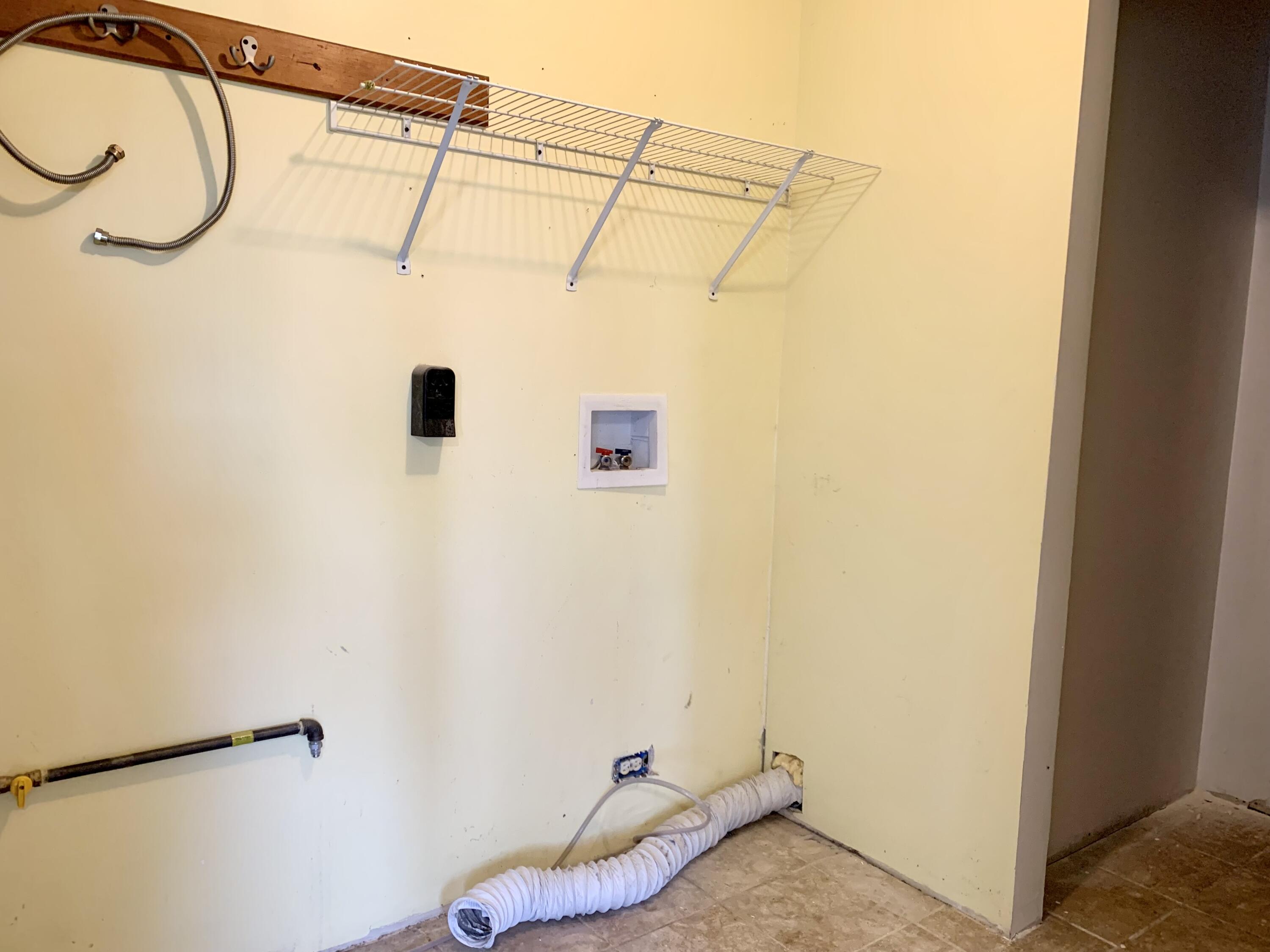 69588 Baldwin Prairie Road Union, MI 49130 - Photo 9 of 23 Laundry area