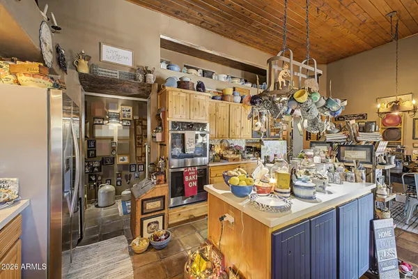 $1,000,000 | 2027 East Circle Mountain Road, New River, AZ 85087