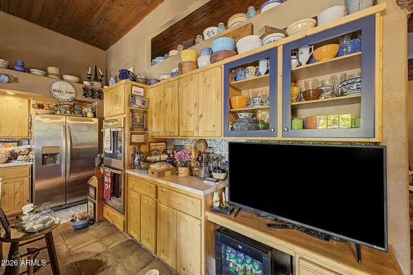 $1,000,000 | 2027 East Circle Mountain Road, New River, AZ 85087