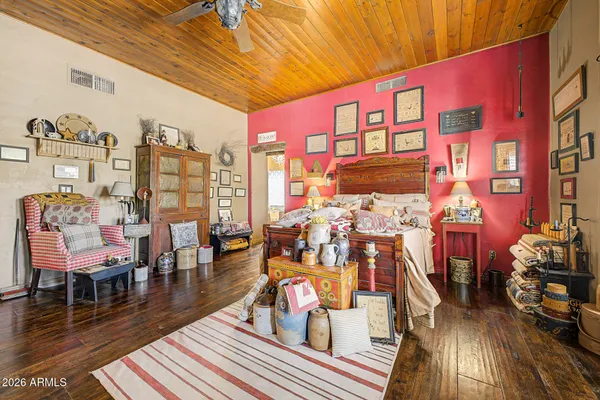 $1,000,000 | 2027 East Circle Mountain Road, New River, AZ 85087