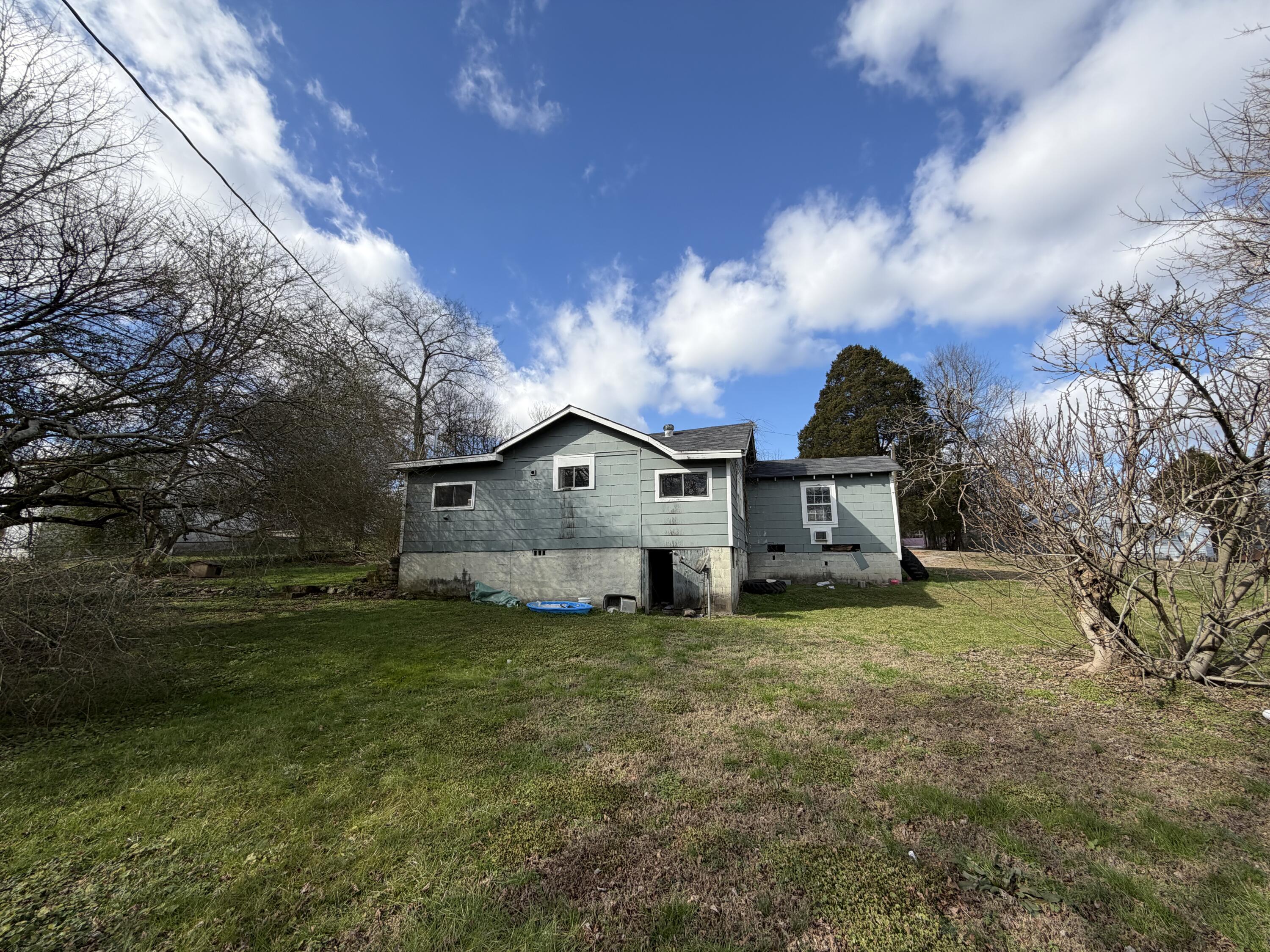 211 Thurman Street LaFayette, GA 30728 - Photo 4 of 17 IMG_1426