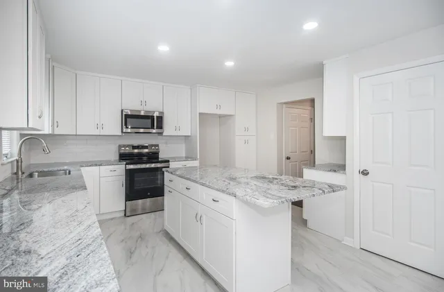 $764,000 | 54 Moredon Road, Huntingdon Valley, PA 19006