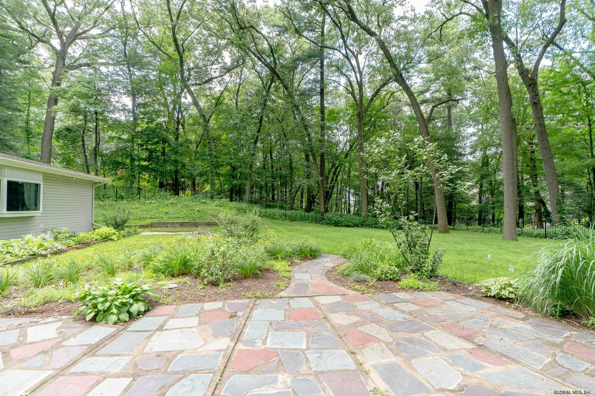 9 Hills Road Colonie, NY 12211 - Photo 38 of 43 Photo 38