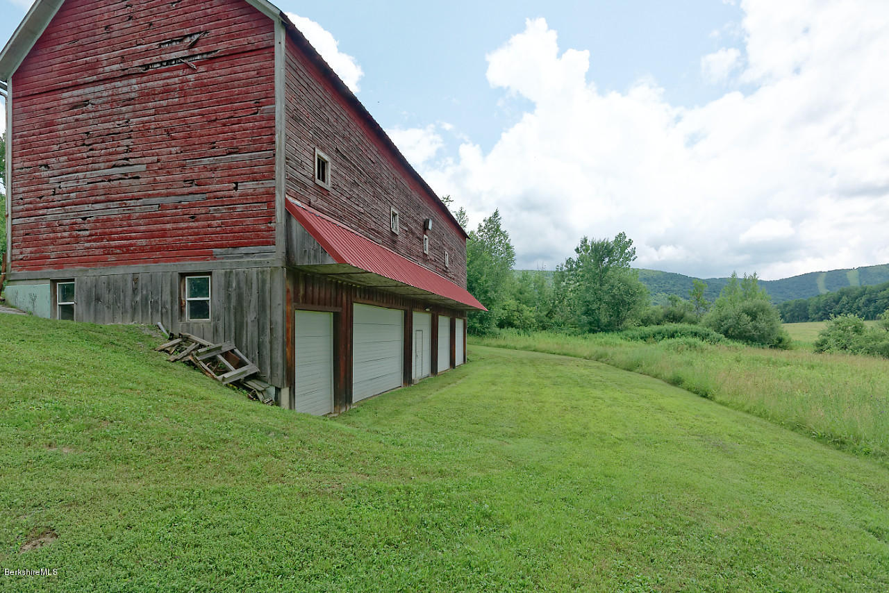 Whitman Road Williamstown, MA 01267 - Photo 3 of 16 Barn (6)