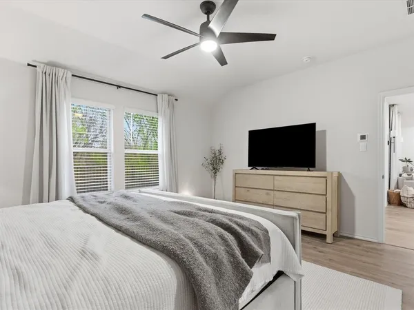 $2,350 | 11120 East Chase Lane, Providence Village, TX 76227